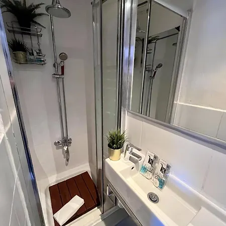 Diagonal Mar 2bd 2bth Self Check In Apartment Barcelona