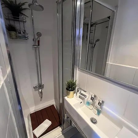 Apartman Reformado! A 5 Minutos Metro L4 Besos Mar Y A 10 Minutos Diagonal Mar *